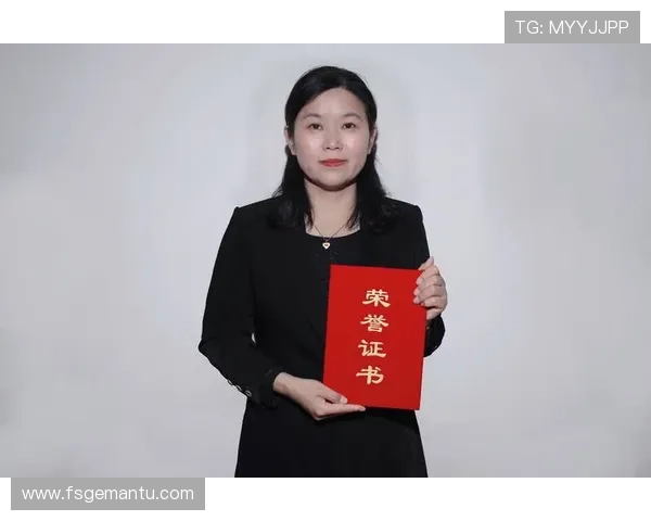 上海羽毛球队崛起之路联合会杯特别报道展现奋斗与荣耀的成长故事