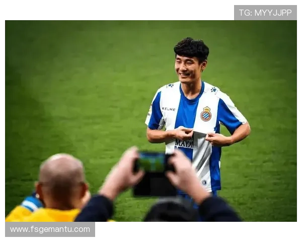 中国足球明星有哪些值得关注的球员及其成就分析 中国足球明星有哪些值得关注的球员及其成就分析