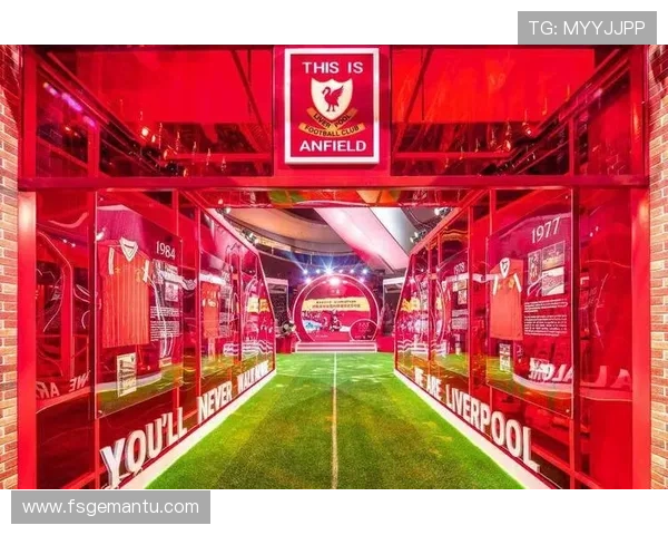 中国足球明星齐聚盛典展现风采引发球迷热烈追捧 中国足球明星齐聚盛典展现风采引发球迷热烈追捧