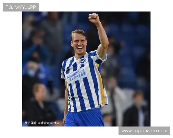 从草根到巨星他是成绩最差却最受欢迎的足球明星