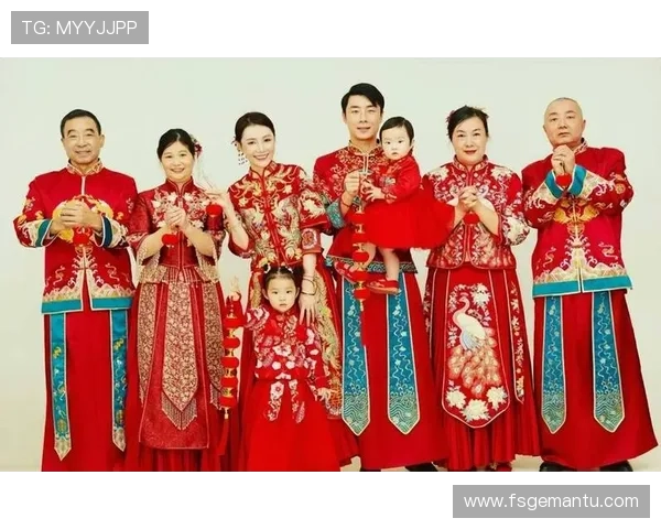 从未离婚的足球明星们的幸福家庭生活揭秘