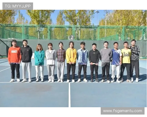 赛后分析：北京网球队与广州网球队的团队协作与战术对比探讨