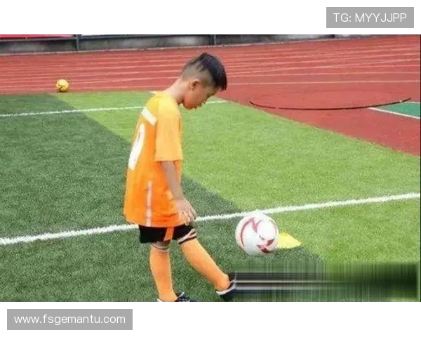 足球明星们的女儿们:继承父亲荣耀的未来之星们 足球明星们的女儿们:继承父亲荣耀的未来之星们