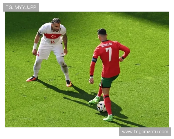 高清足球明星照片欣赏尽享球场风采与激情瞬间